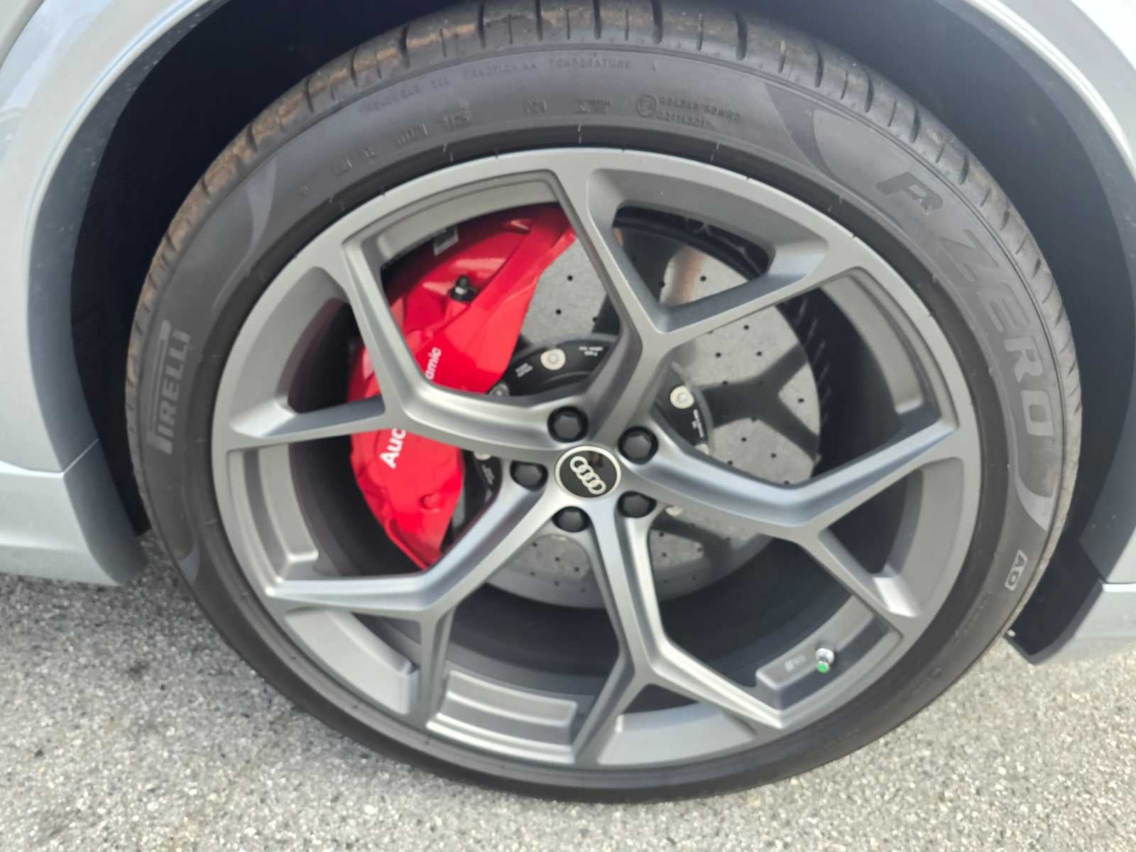 2025 Audi RS Q8 performance