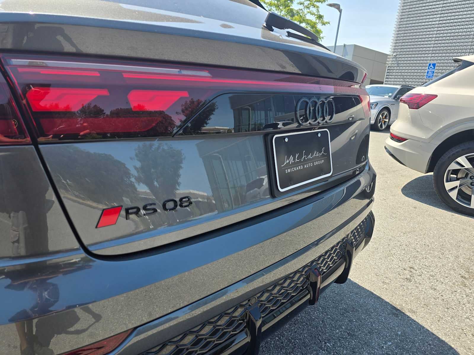 2025 Audi RS Q8 performance