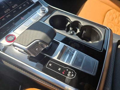 2025 Audi RS Q8 performance