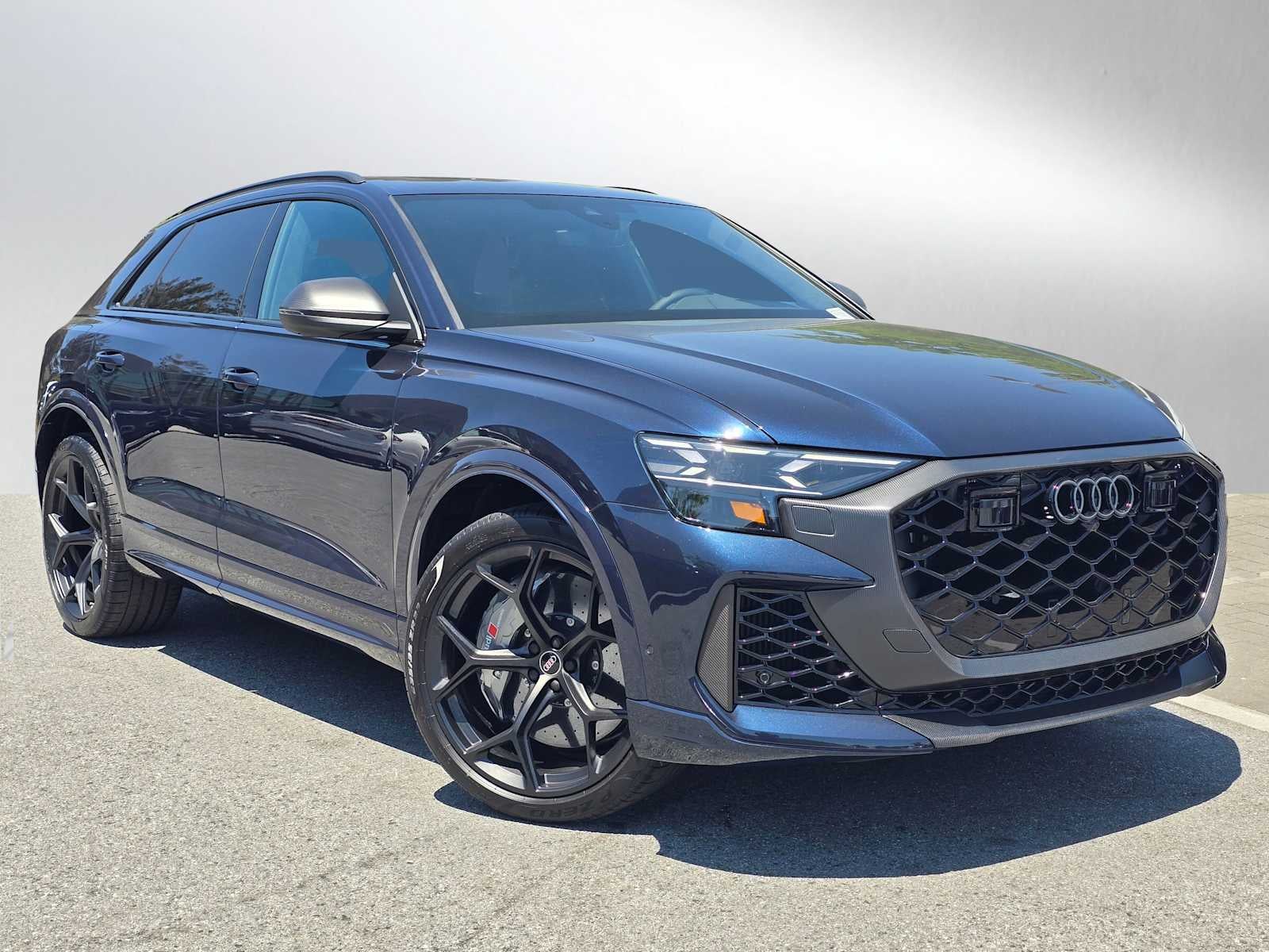 2025 Audi RS Q8 performance