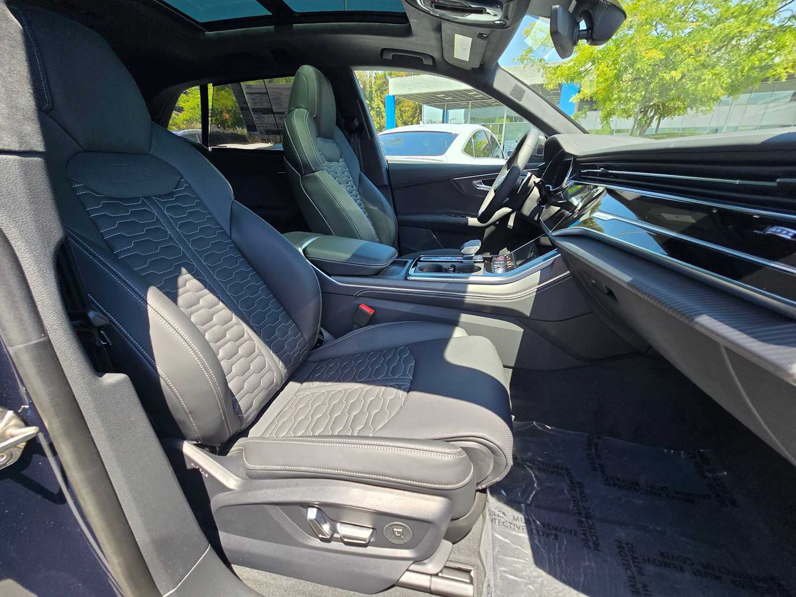 2025 Audi RS Q8 performance