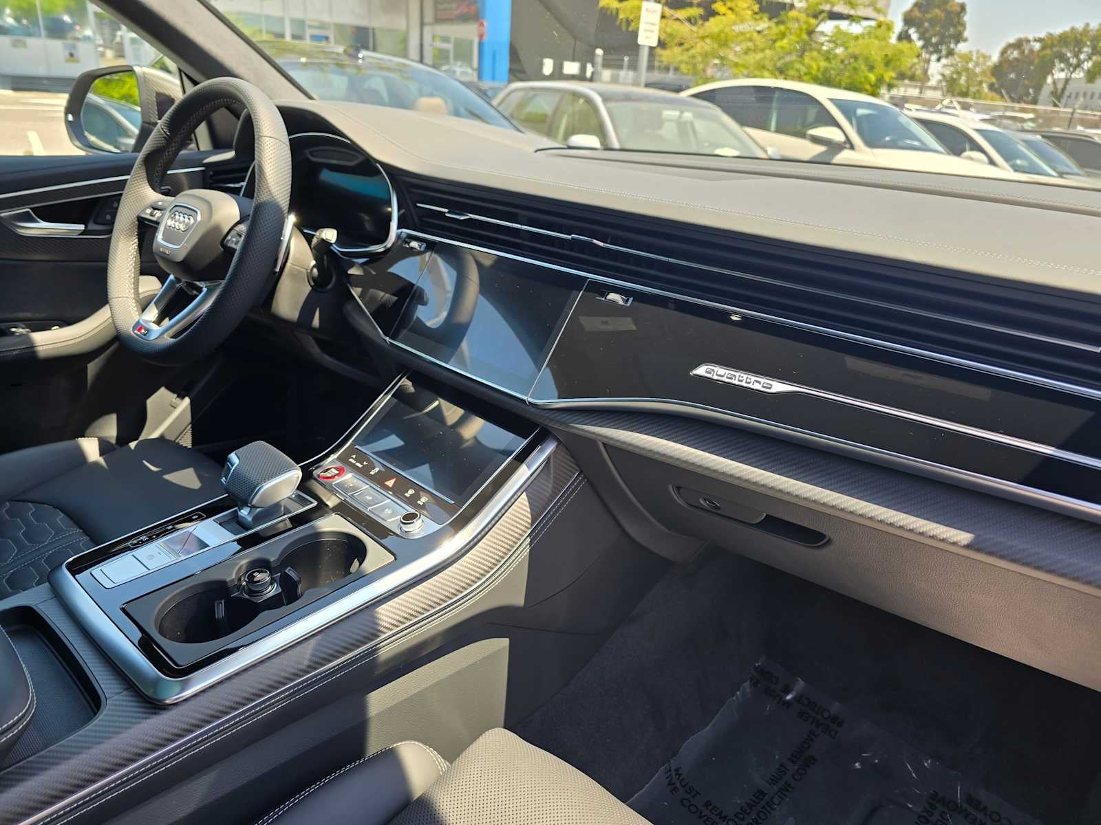 2025 Audi RS Q8 performance