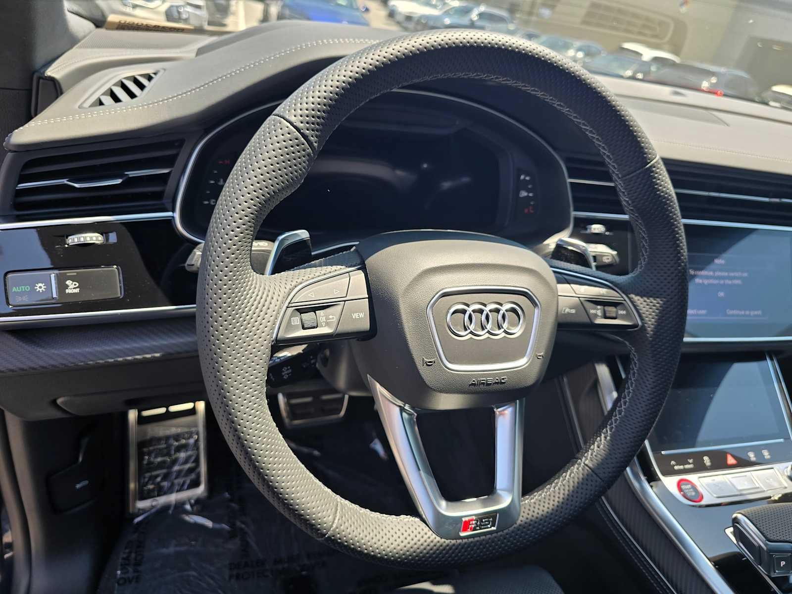 2025 Audi RS Q8 performance