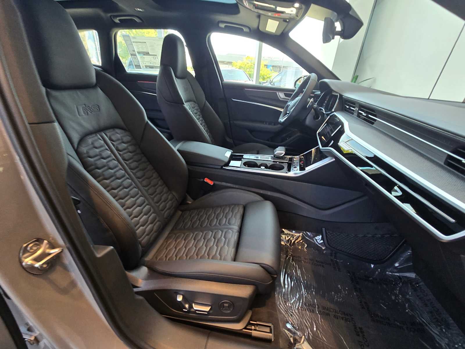 2025 Audi RS 6 Avant performance