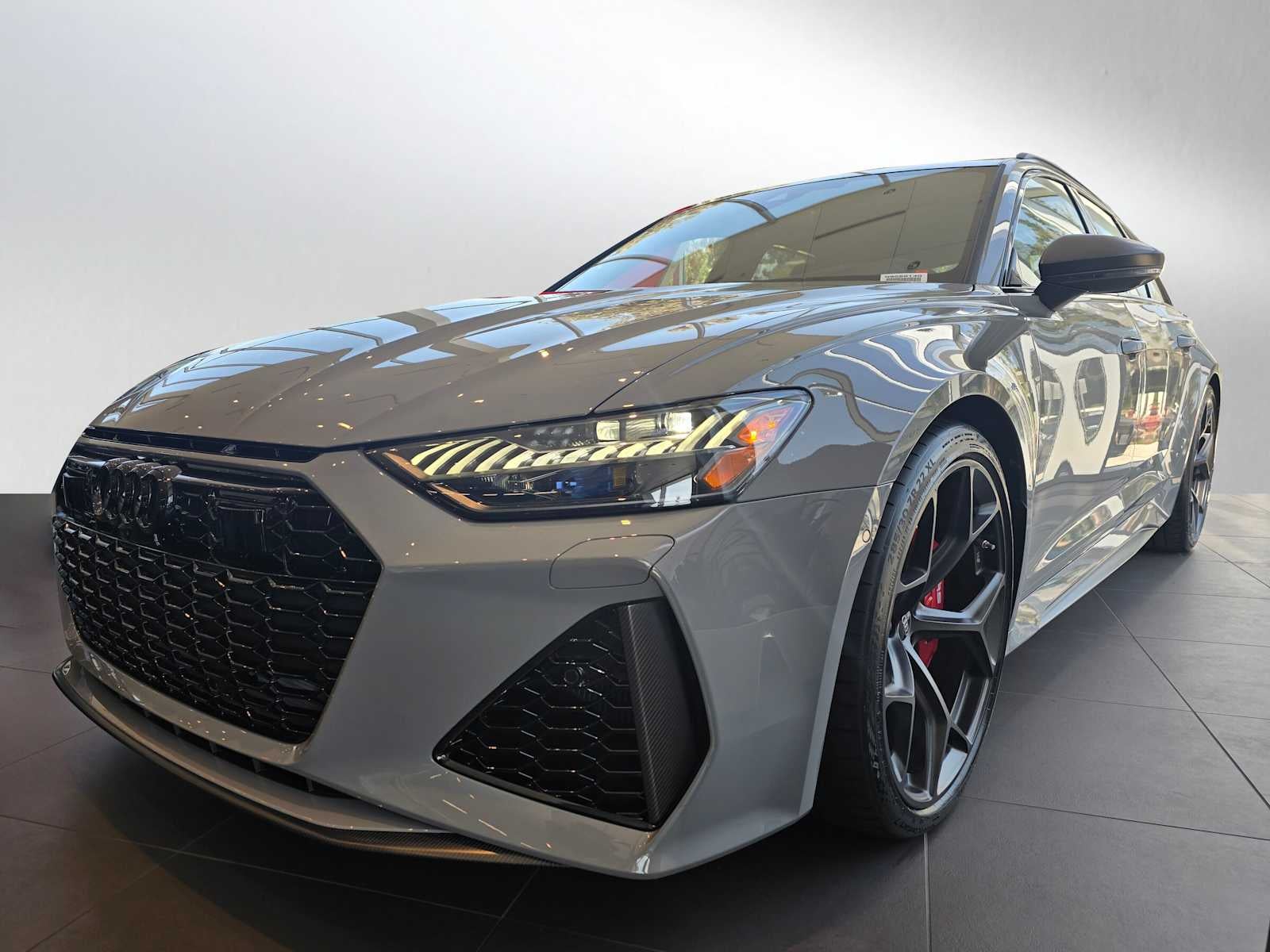 2025 Audi RS 6 Avant performance