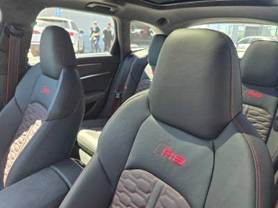 2026 Audi RS 6 Avant performance