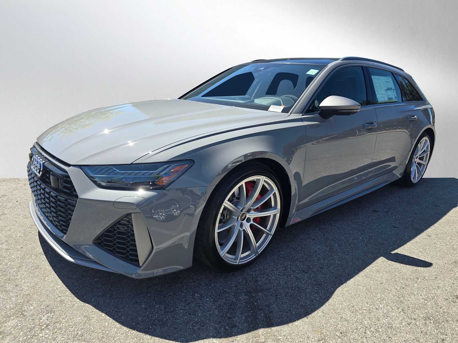 2026 Audi RS 6 Avant performance