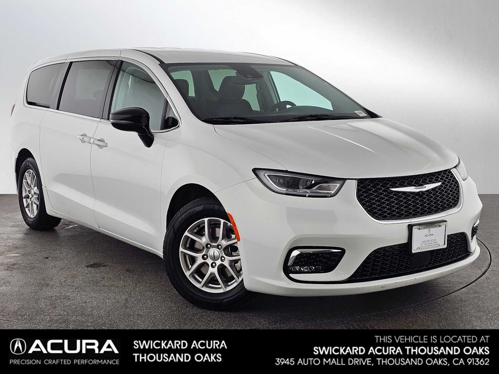 2024 Chrysler Pacifica Touring L