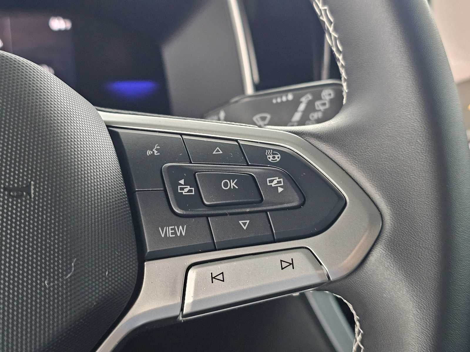 2026 Volkswagen Taos SE