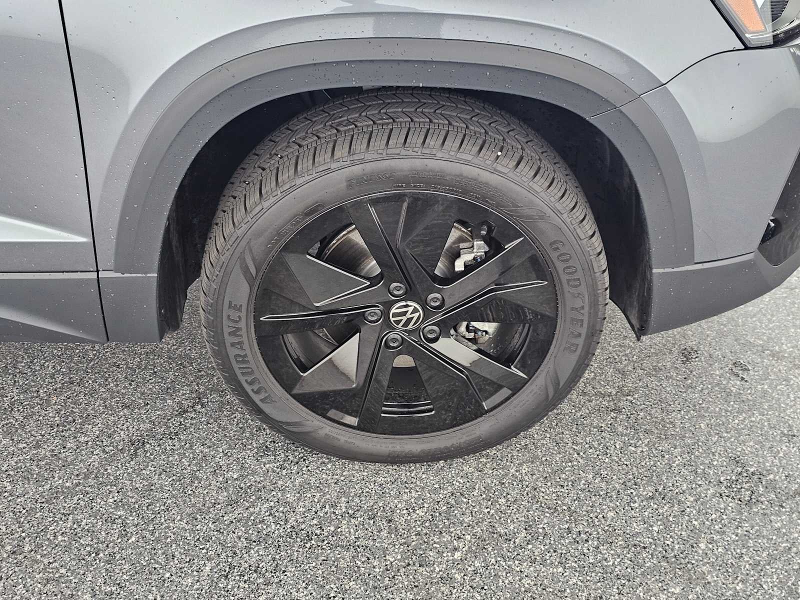 2026 Volkswagen Taos SE