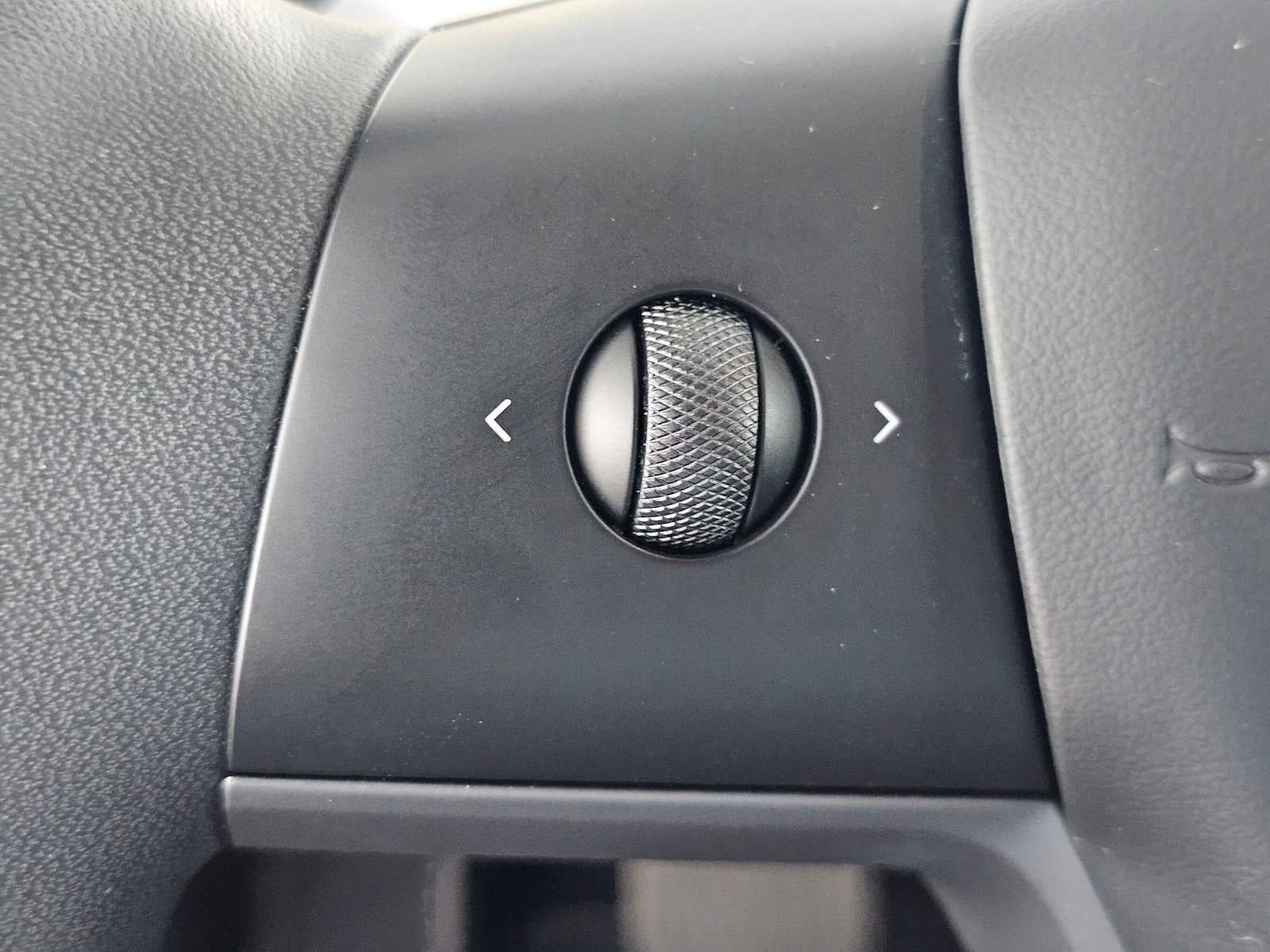 2023 Tesla Model Y RWD
