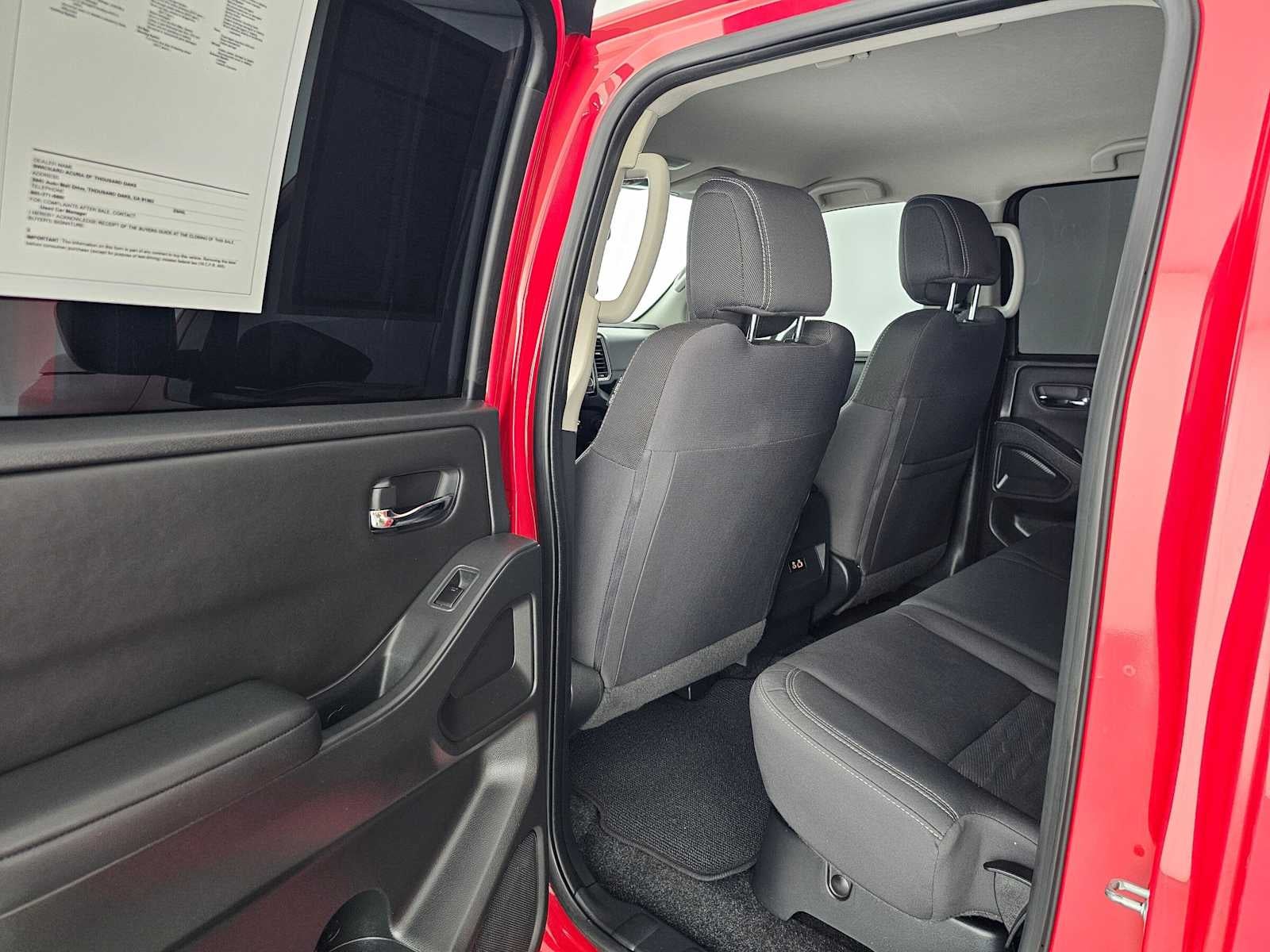 2023 Nissan Frontier SV