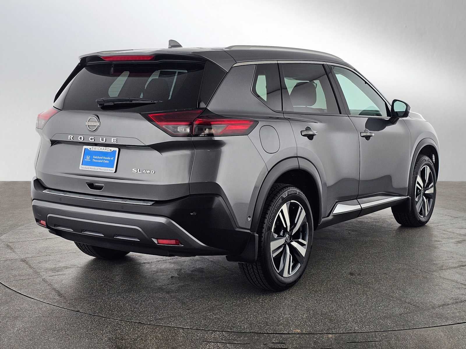 2022 Nissan Rogue SL