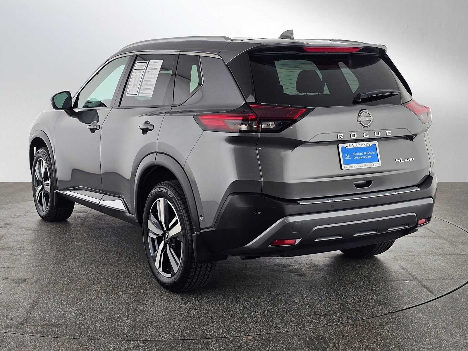 2022 Nissan Rogue SL