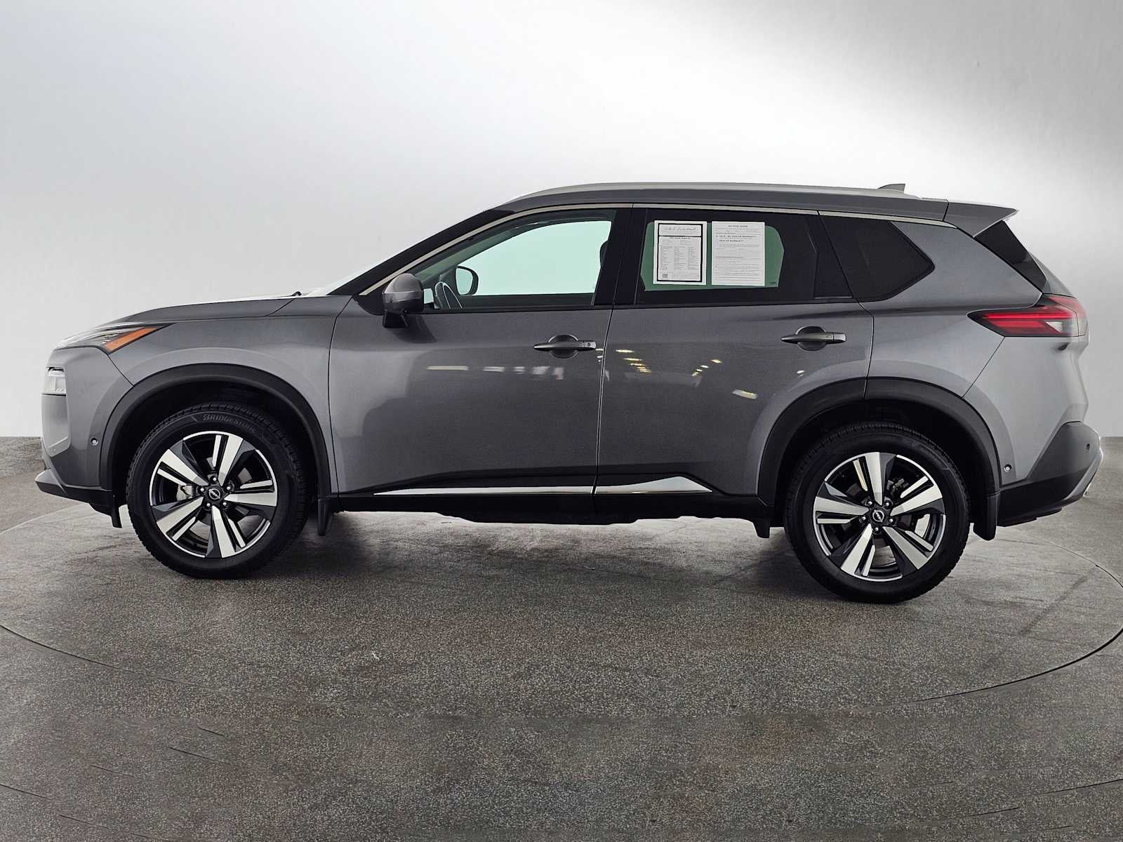 2022 Nissan Rogue SL