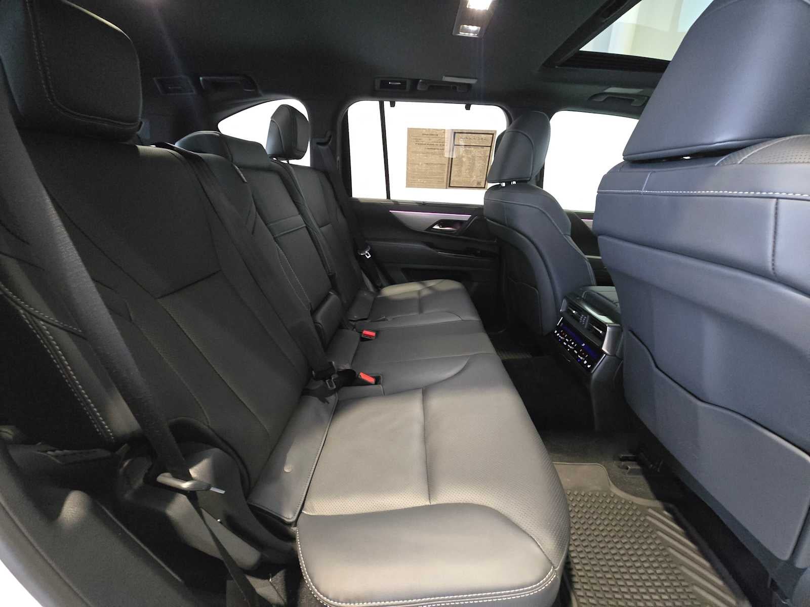 2026 Lexus LX 700h F SPORT Handling