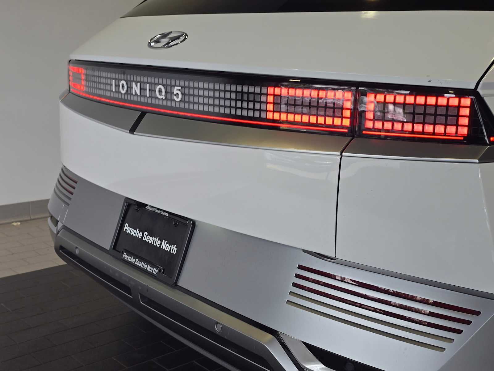 2024 Hyundai IONIQ 5 Limited