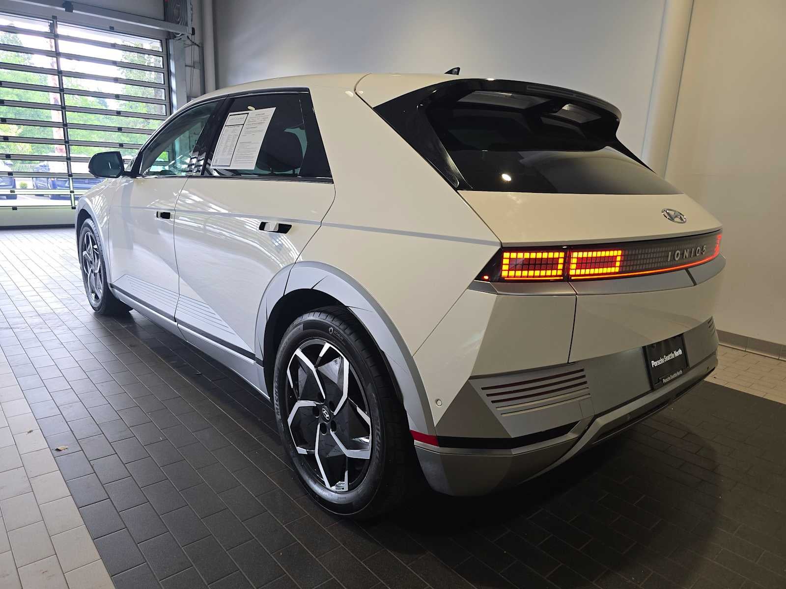 2024 Hyundai IONIQ 5 Limited