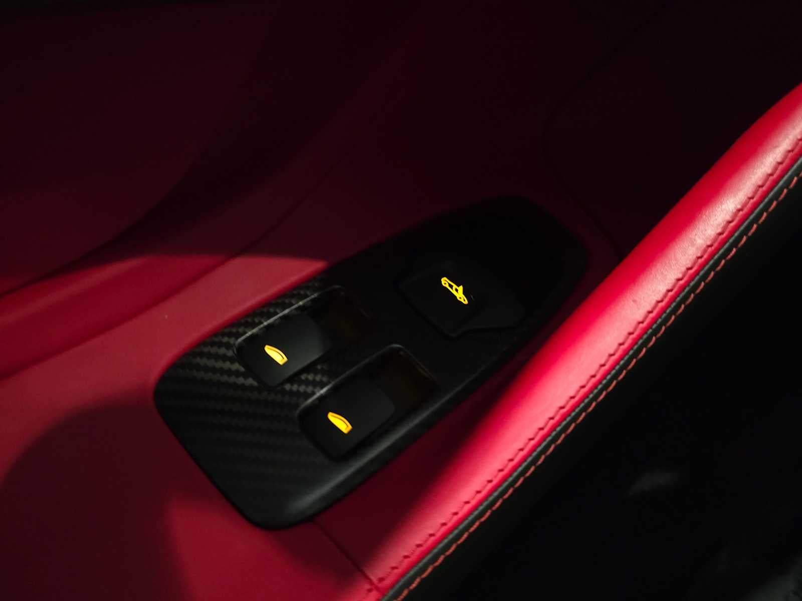 2019 McLaren 570GT Base