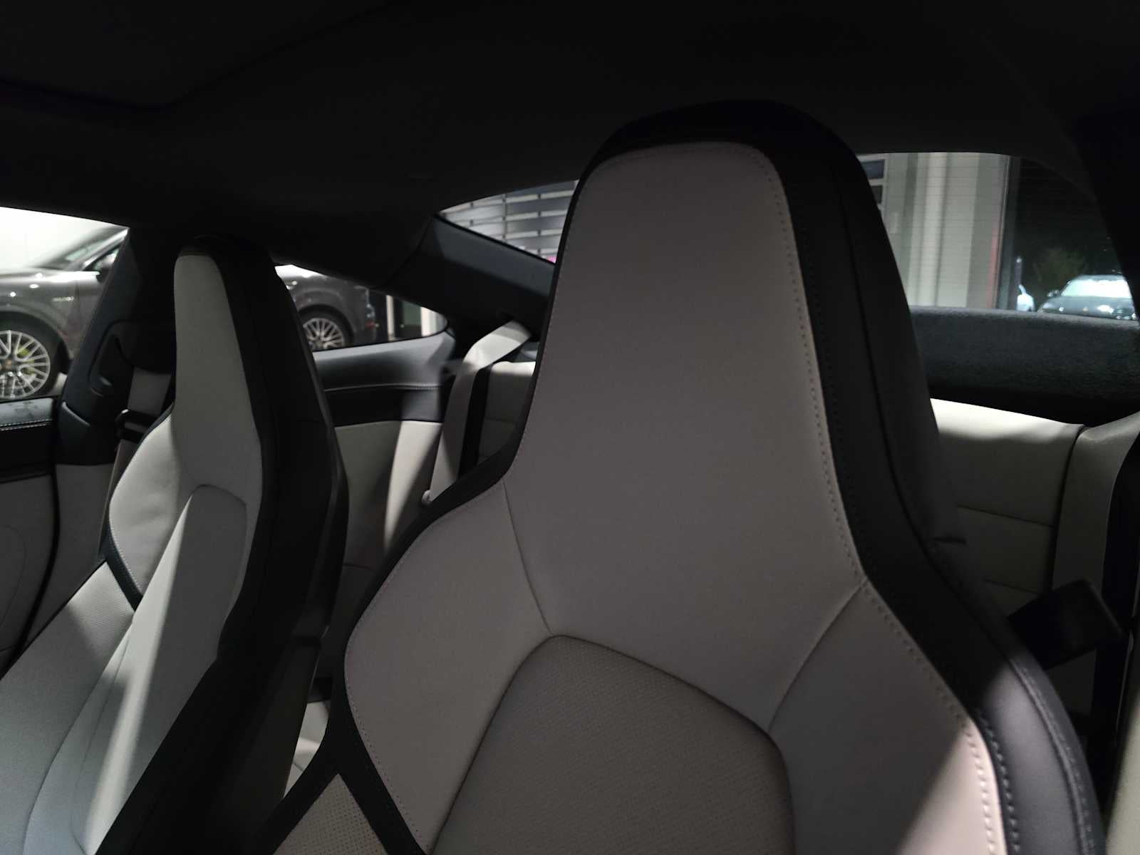 2026 Porsche 911 Carrera