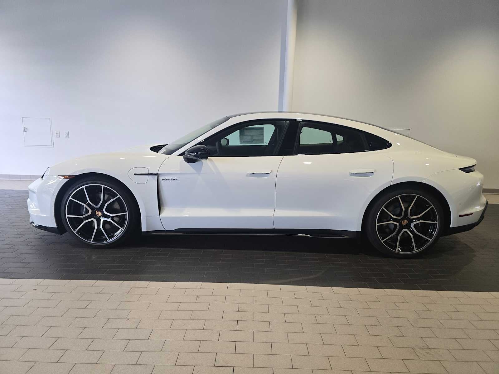 2026 Porsche Taycan Taycan 4 Black Edition