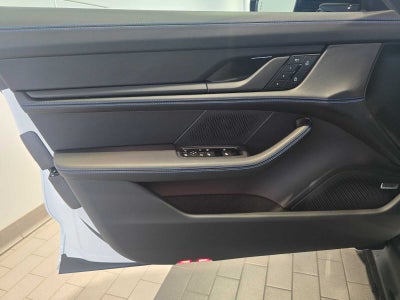 2026 Porsche Taycan Taycan 4 Black Edition