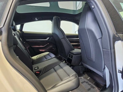 2025 Porsche Taycan 4