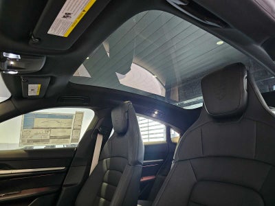 2025 Porsche Taycan 4