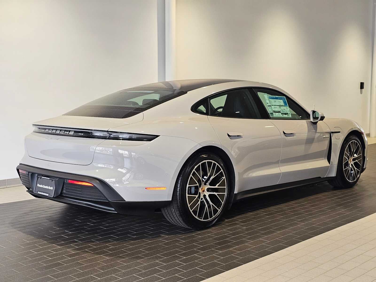 2025 Porsche Taycan 4