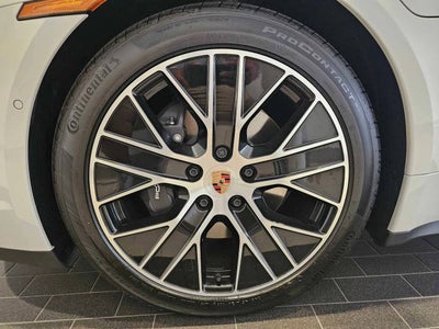 2025 Porsche Taycan 4