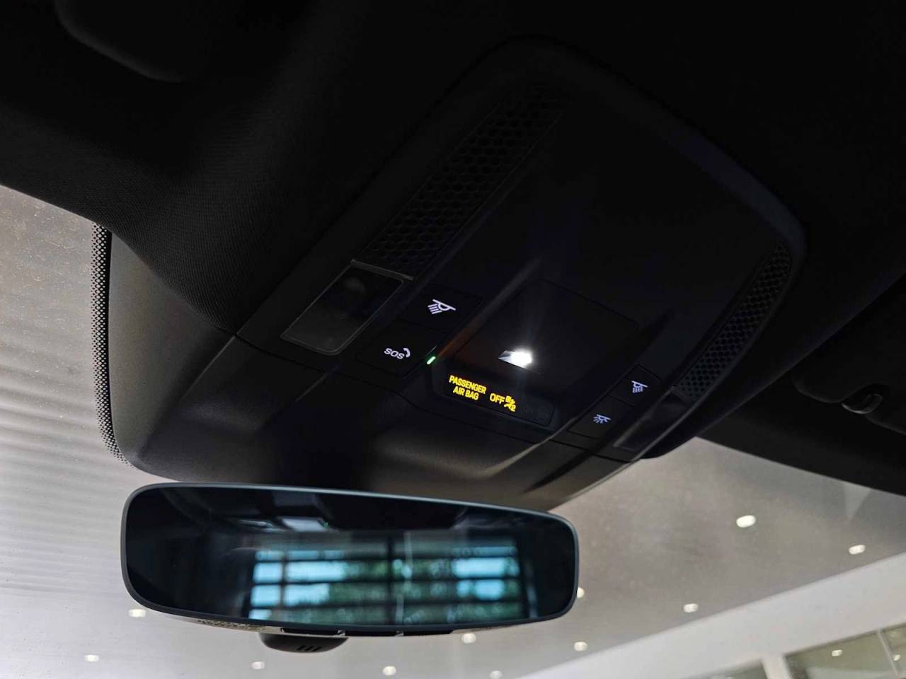 2025 Porsche Taycan 4