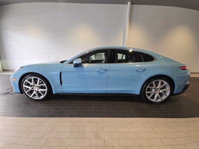 2026 Porsche Panamera 4