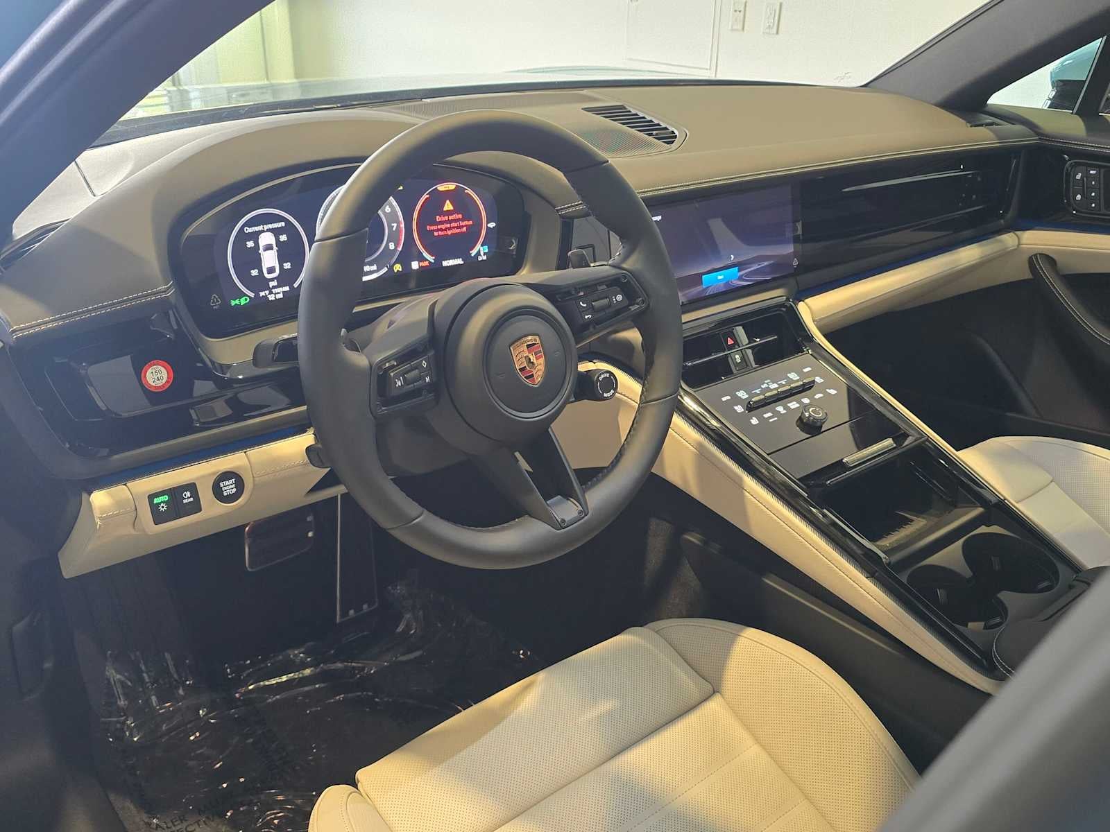 2026 Porsche Panamera 4