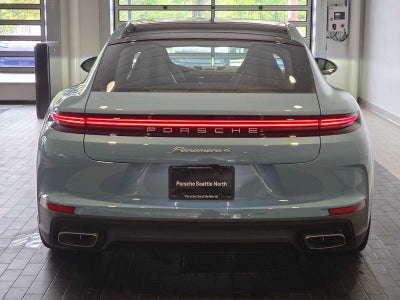 2026 Porsche Panamera 4