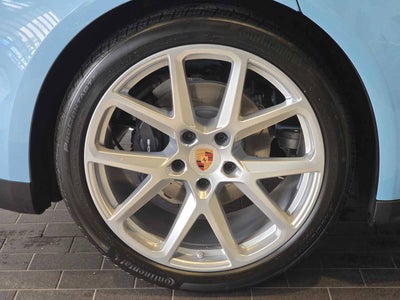 2026 Porsche Panamera 4
