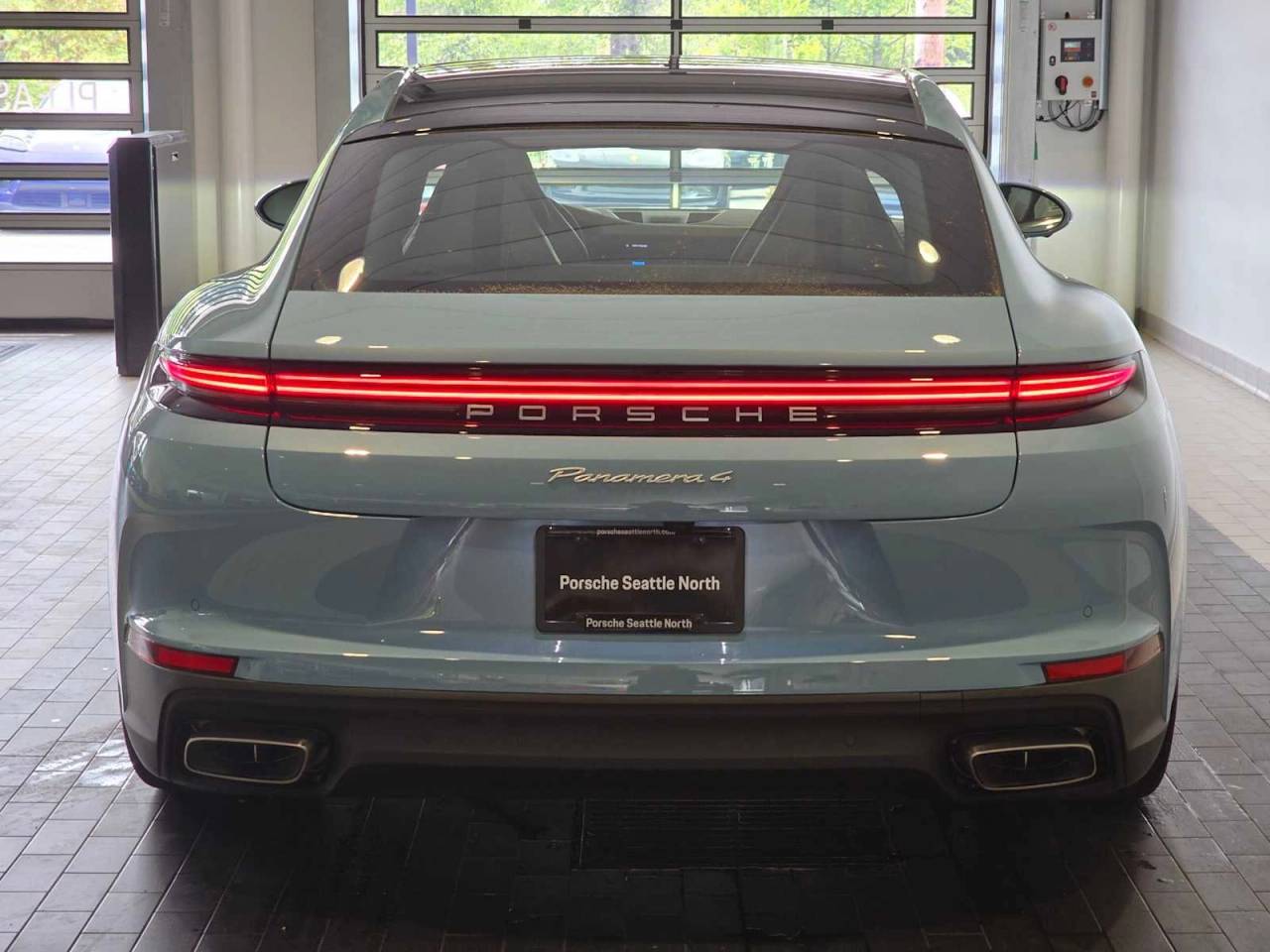 2026 Porsche Panamera 4