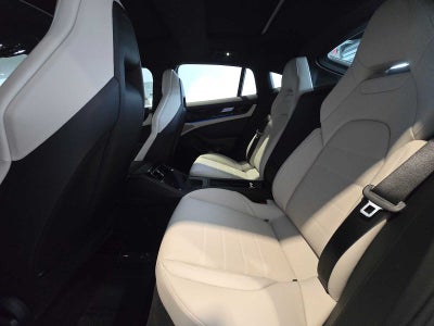 2026 Porsche Panamera Panamera 4