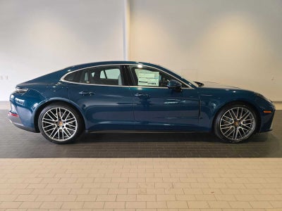 2026 Porsche Panamera Panamera 4