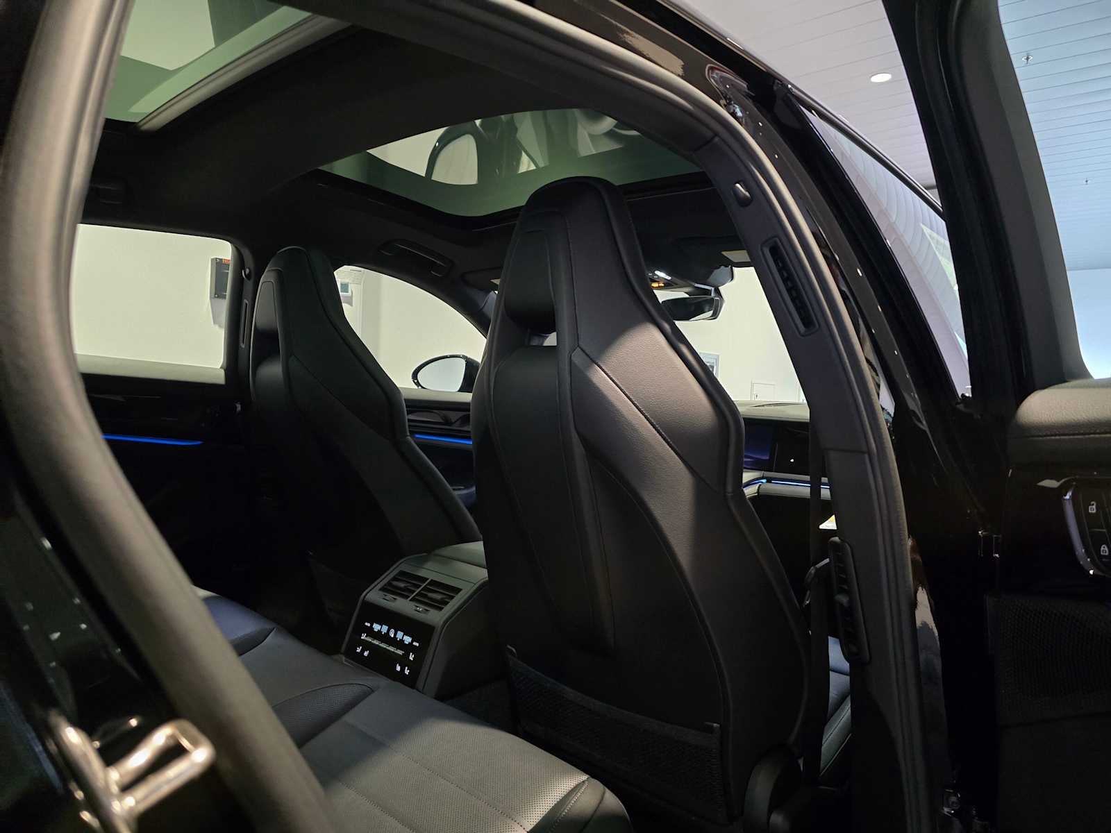 2026 Porsche Panamera Base