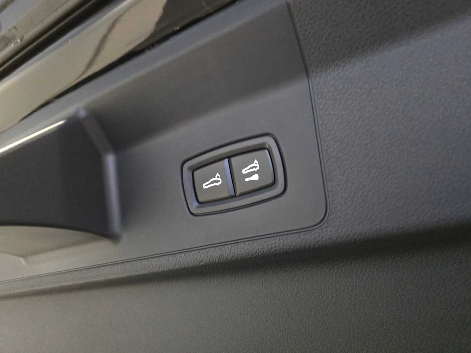 2026 Porsche Panamera Base