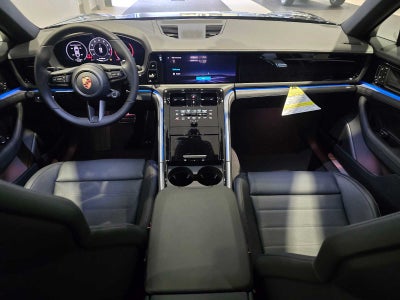 2026 Porsche Panamera Base