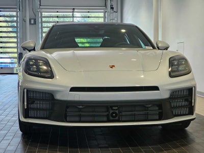 2025 Porsche Panamera 4