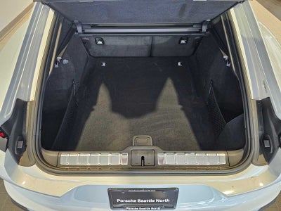 2025 Porsche Panamera 4