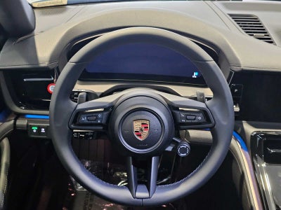 2025 Porsche Panamera 4