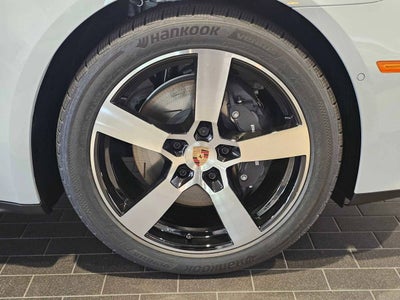 2025 Porsche Panamera 4