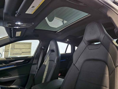 2025 Porsche Panamera 4