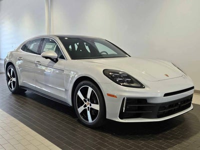 2025 Porsche Panamera 4