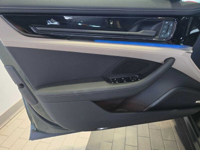 2026 Porsche Panamera Panamera 4