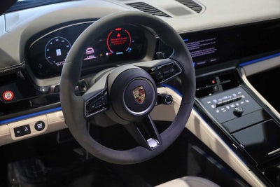 2025 Porsche Panamera Panamera