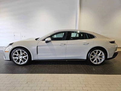 2025 Porsche Panamera 4